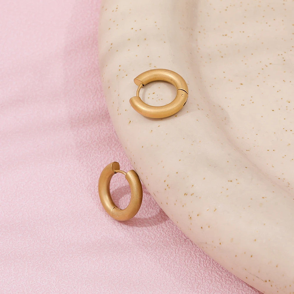 muun studios Elma Matte Øreringe - 18K Guldbelagt Earring